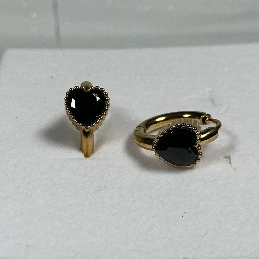 🖤Gold & Black Stone Heart Huggie Hoop Earrings